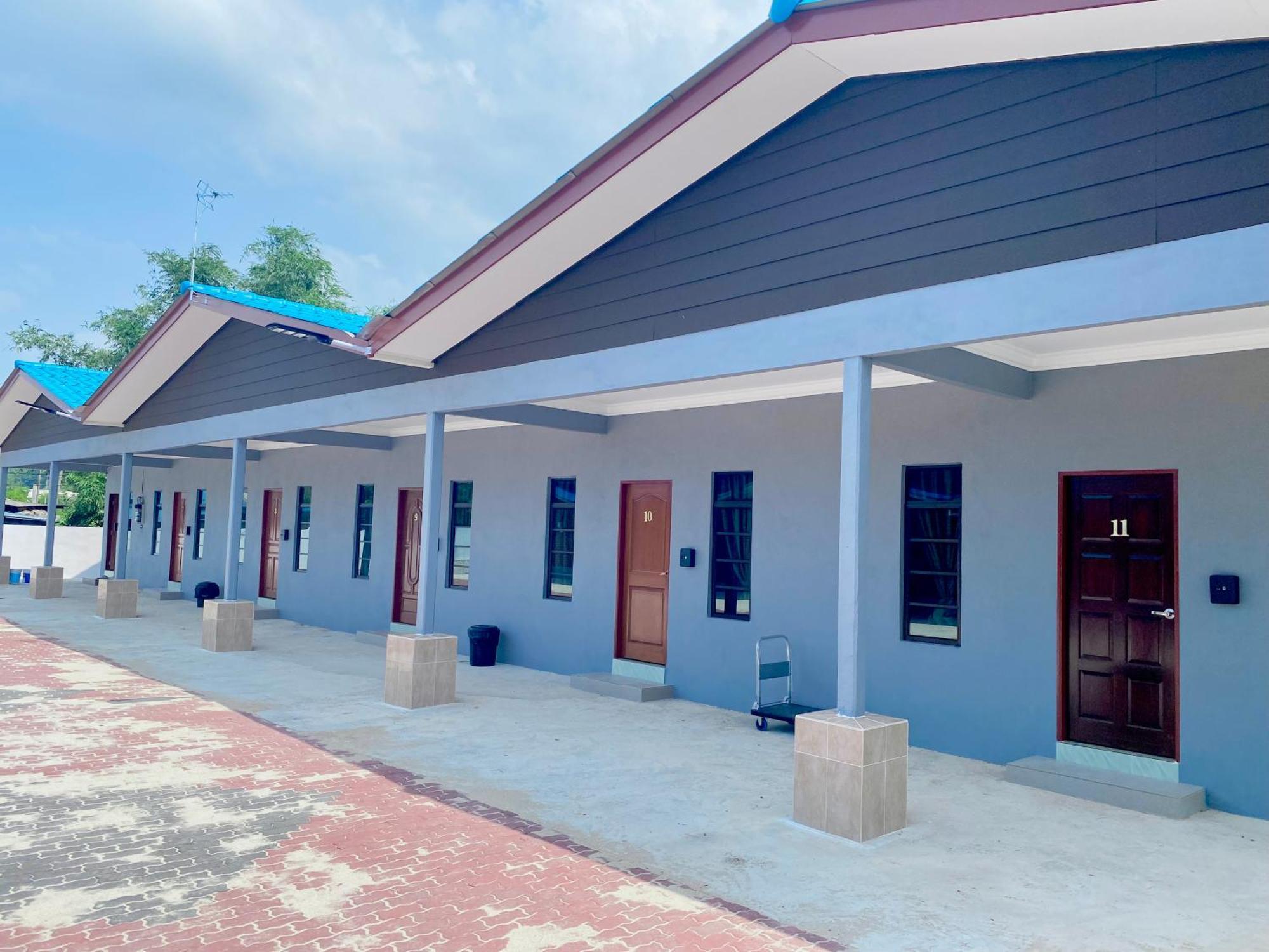 Sasuka Chalet Pantai Pandak กัวลาตรังกานู ภายนอก รูปภาพ